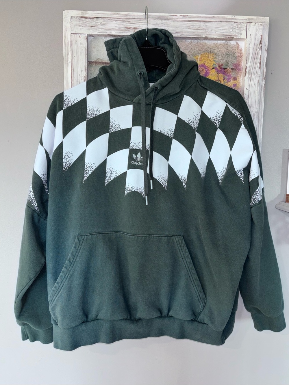Adidas Men’s 2XL Rekive Graphic Hoodie Green Kangaroo Pocket